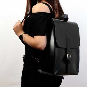 UNISEX DUST Italian Craftsmanship 100% Leather Oxford Style Backpack